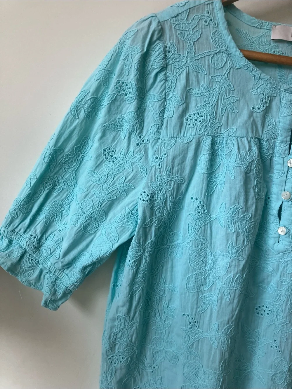 LOFT Feminine Aqua Embroidered Henley Blouse Half Elastic Sleeves Cotton Size M